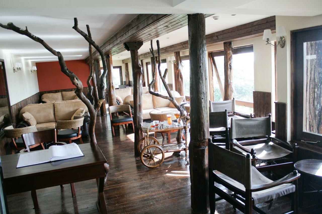 Mweiga Treetops מראה חיצוני תמונה