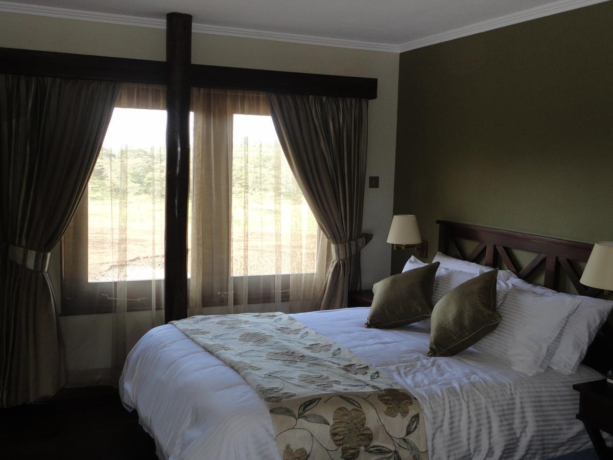 Mweiga Treetops חדר תמונה